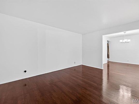 5th image of 2560 Woodsage Dr