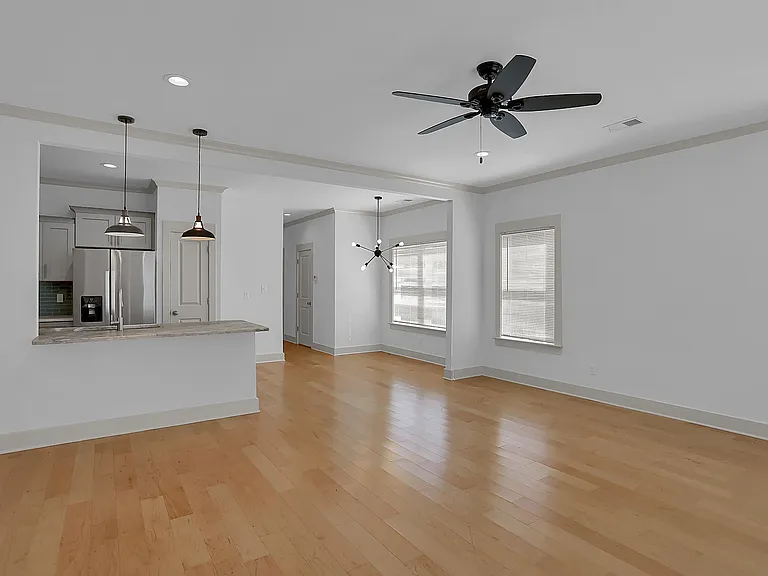 5018 Wilburn Ave — Photo 14