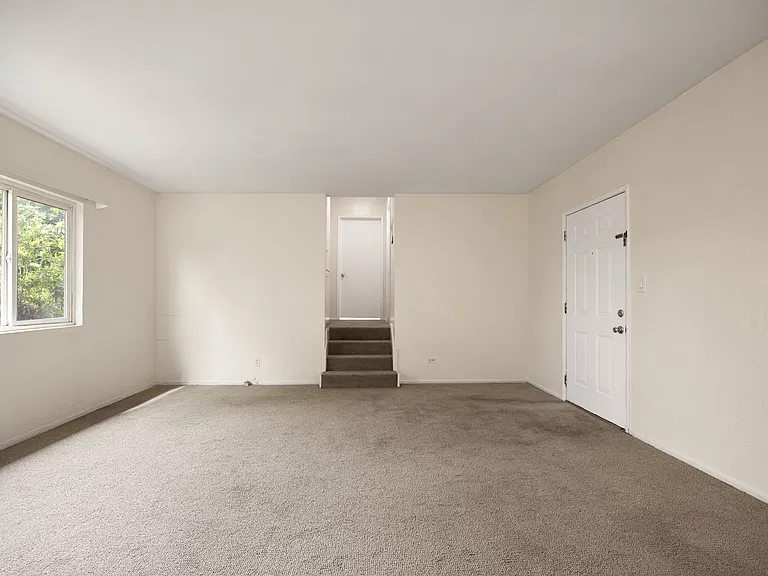 161 W Channel Rd #5 — Photo 8