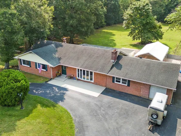 2058 Porter Rd, Bear, DE 19701