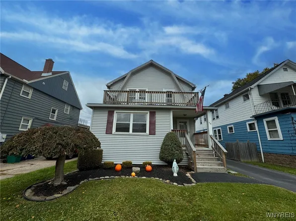 74 Ridgewood Rd, Buffalo, NY 14220