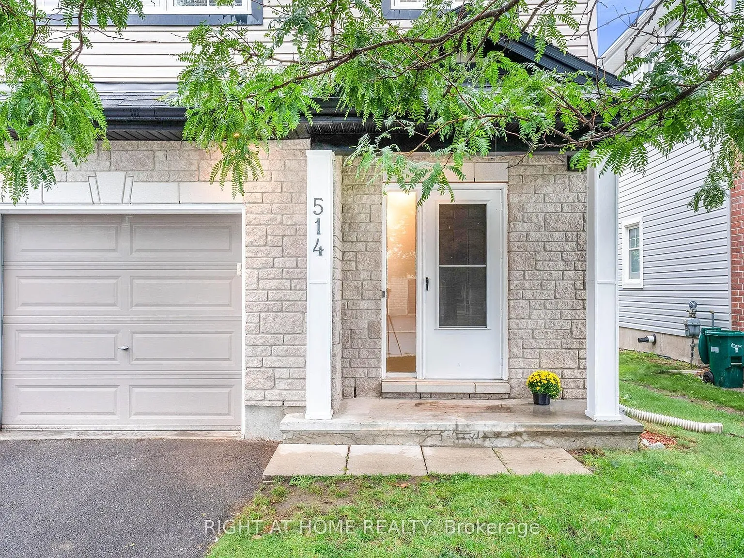 3 bed, $3,850 — Photo 2