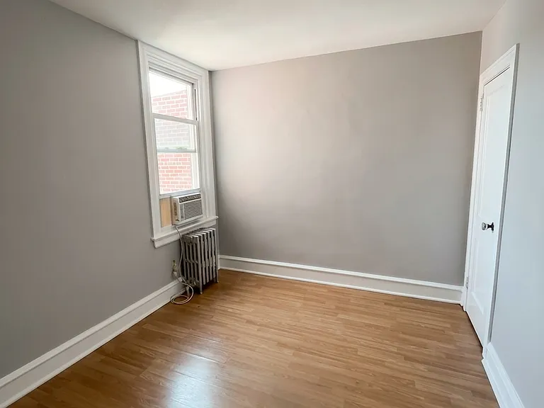 2903 Hale St — Photo 5