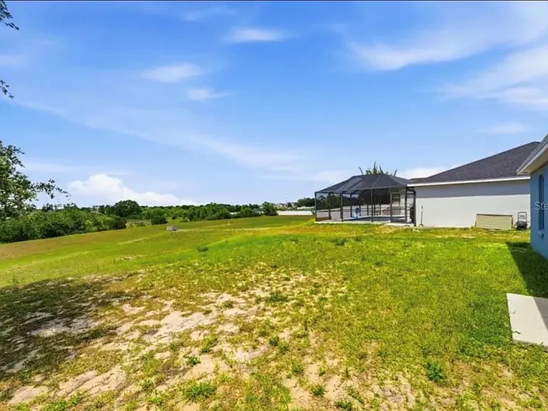202 Highland Meadows Pl — Photo 16