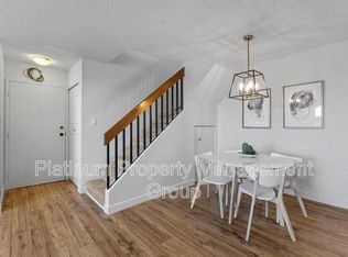 6400 Coach Hill Rd SW UNIT 333333, Calgary, AB T3H1B8