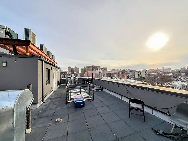 698 Flushing Ave #2R — Photo 13