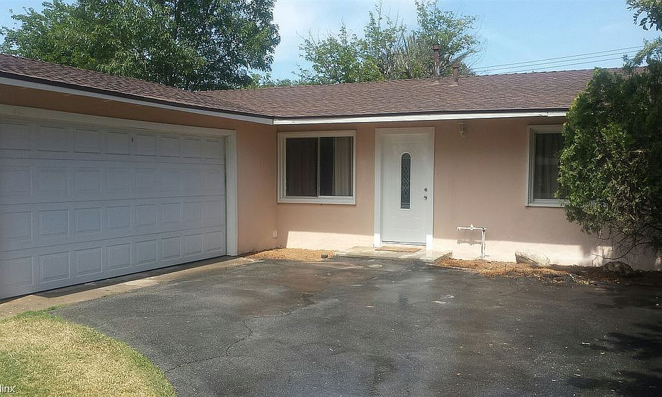 1st image of 6926 Berquist Ave