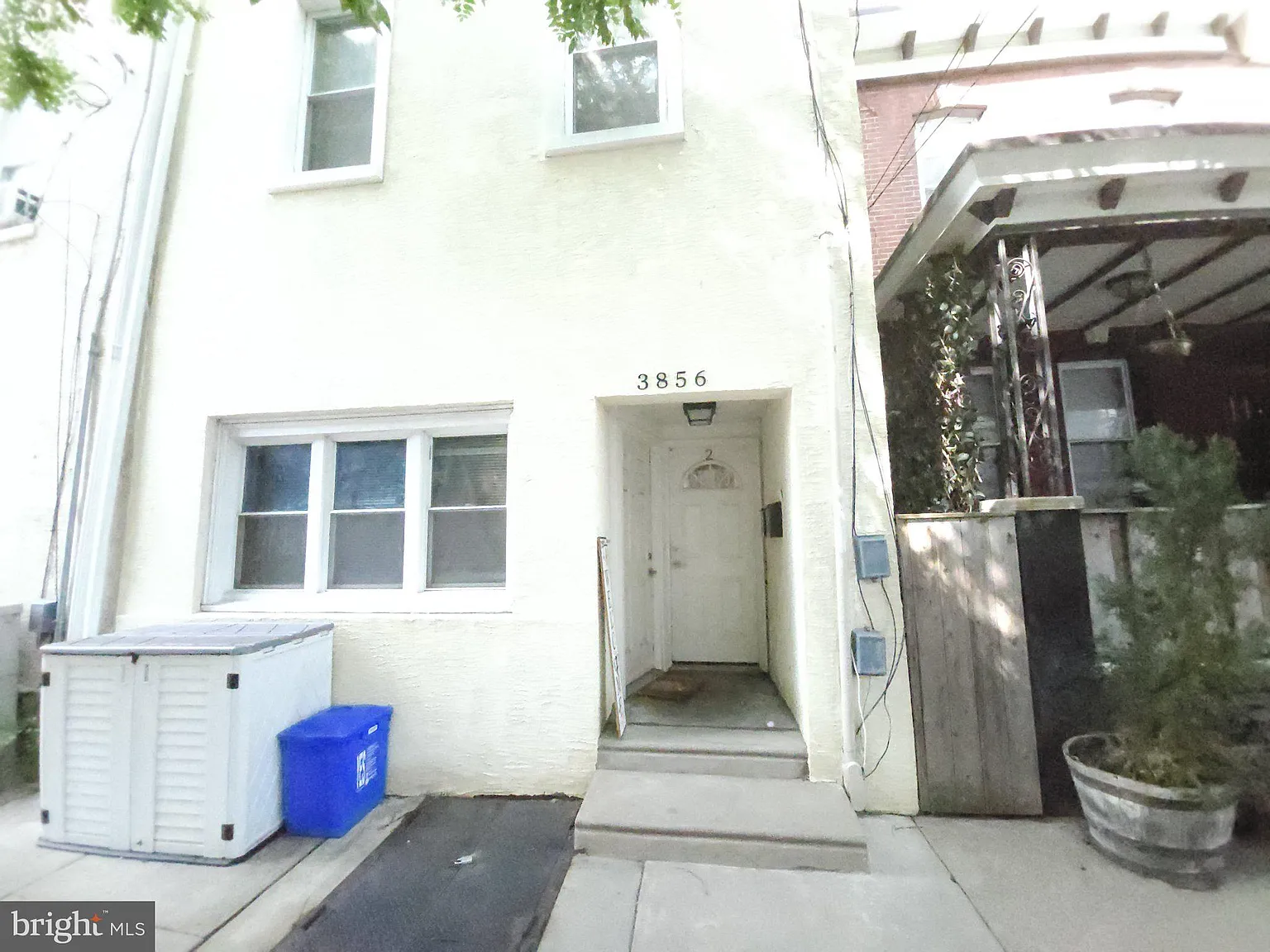 3 bed, 2.0 bath, 1200 sqft, $2,650 — Photo 2