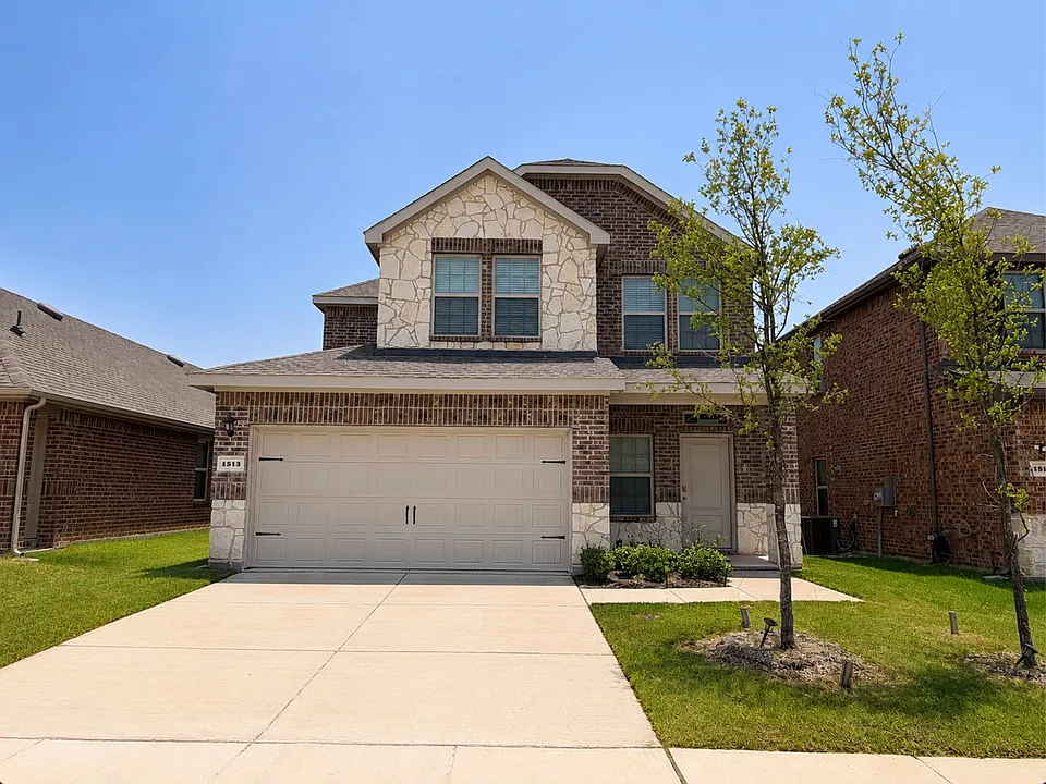 1513 Silver Canoe Way