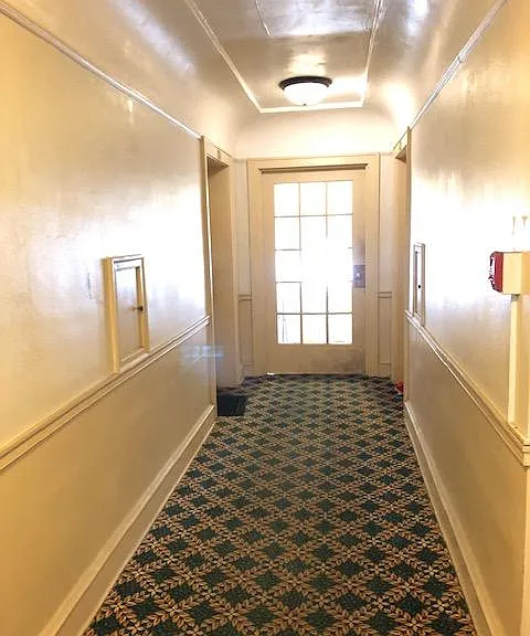 4459 N Oakland Ave — Photo 3