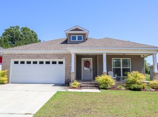 104 Sandpiper Ln, Dothan, AL 36301