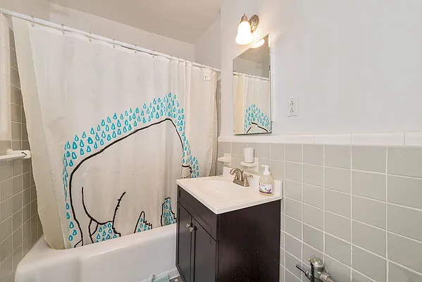 Sold by SBNY RE | media 38