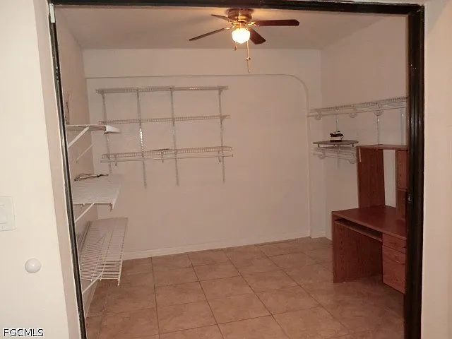 1000 SW 37th St — Photo 13
