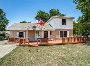 319 S Cockrell Hill Rd, Cockrell Hill, TX 75211