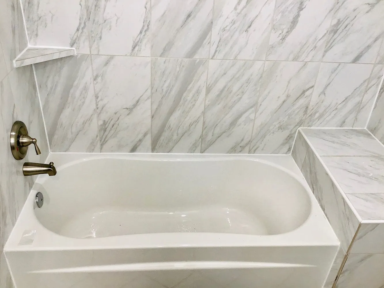 2 bed, 914 sqft, $1,600 — Photo 3