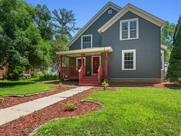 321 S 2nd St, Le Sueur, MN 56058