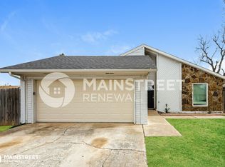 8832 Parkridge Dr, Oklahoma City, OK 73132