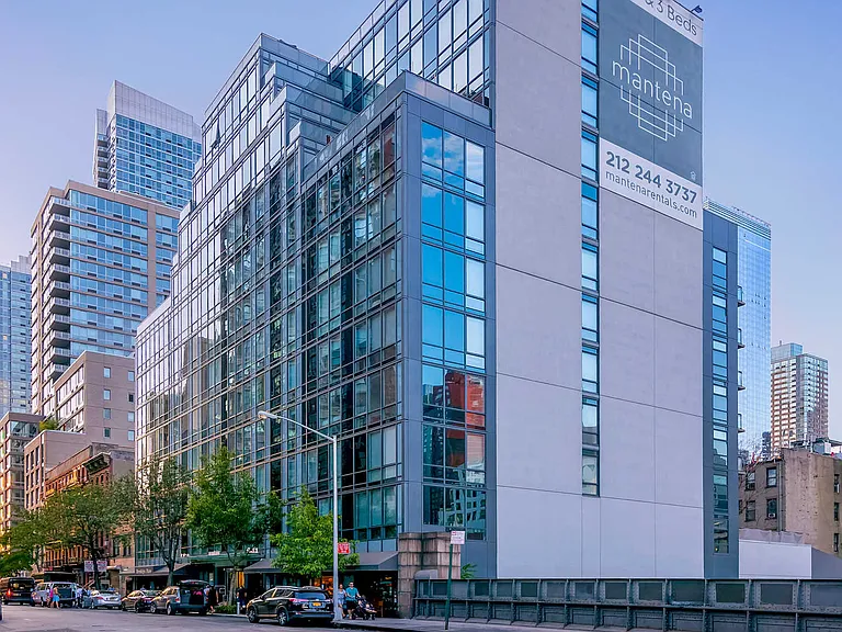 431 W 37th St #10G — Photo 1