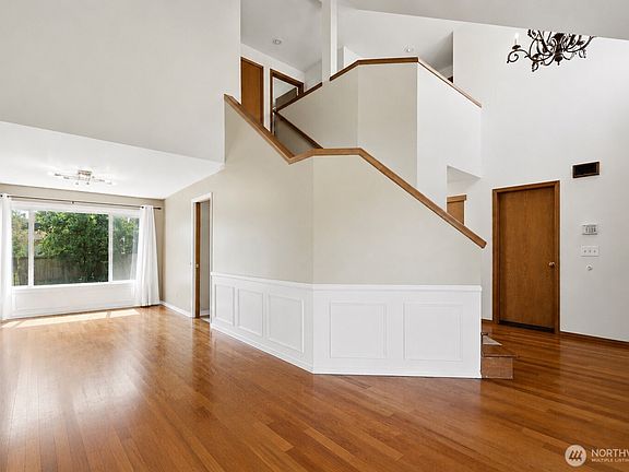 4th image of 4560 186th Avenue SE