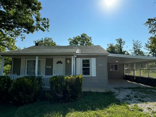 206 N Morgan St, Warrenton, MO 63383
