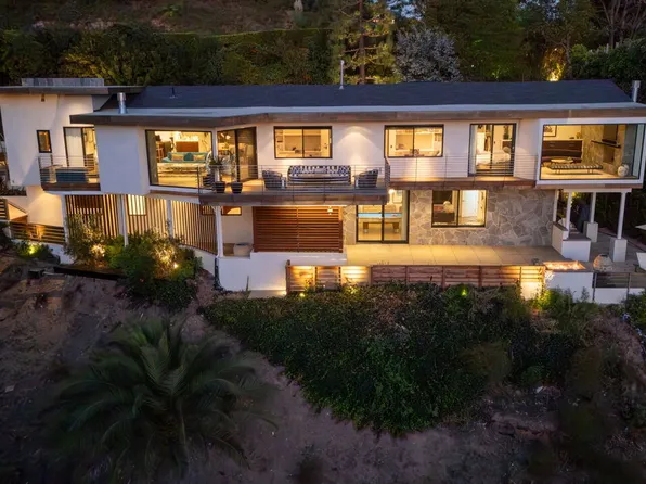 1570 Casale Rd, Pacific Palisades, CA 90272