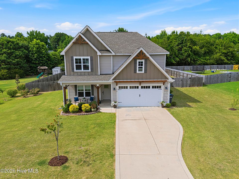 1st image of 816 Warwick Lane