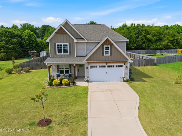 816 Warwick Lane, Carthage, NC 28327