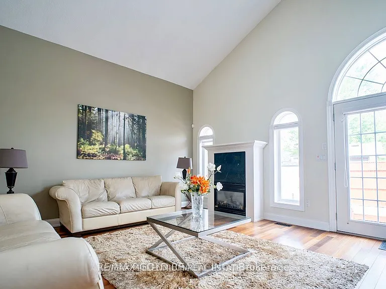 8905 McGarry Dr — Photo 5