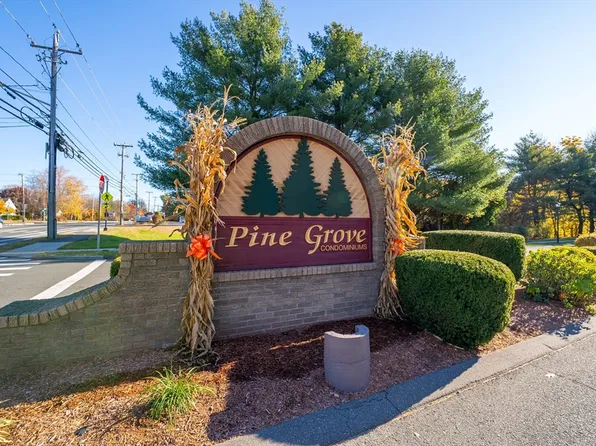 35 Pine Grove Dr #35, South Hadley, MA 01075