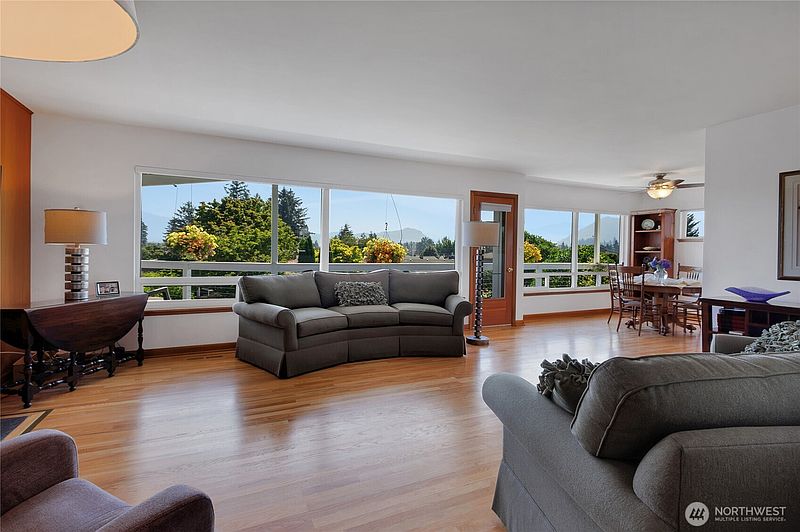 5th image of 1167 McKinley Street