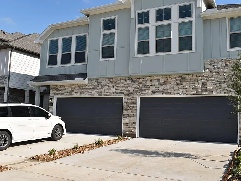 4110 Balboa Dr — Photo 1