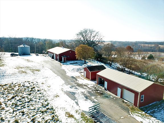 3rd image of 9488 Il Highway 71