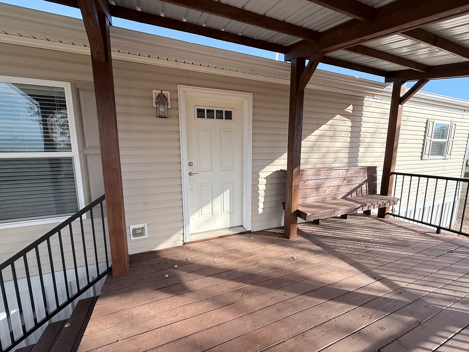 3 bed, $1,950 — Photo 1