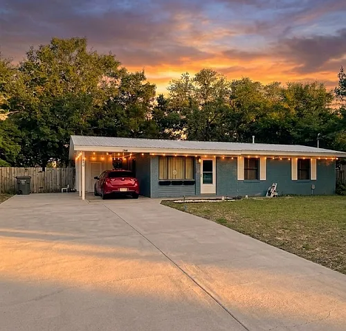 370 Coral Dr SW Photo 1 370 Coral Dr SW Photo 1