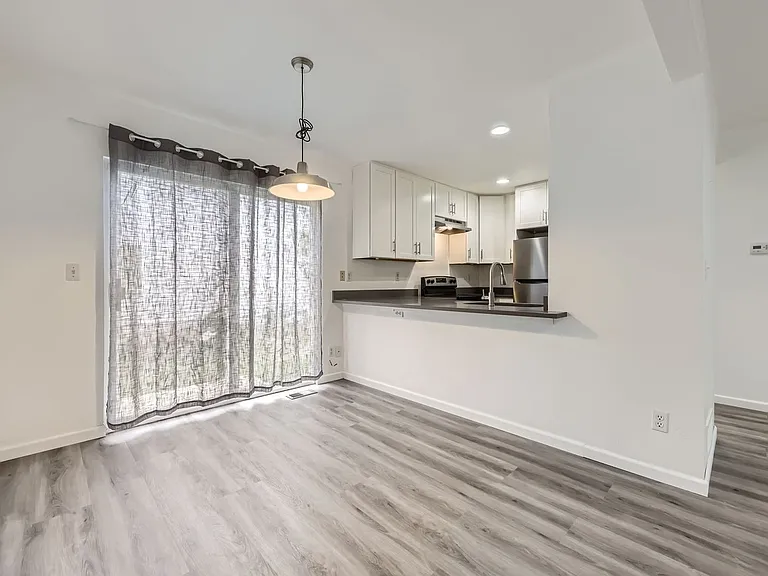 5205 Dudley St — Photo 10
