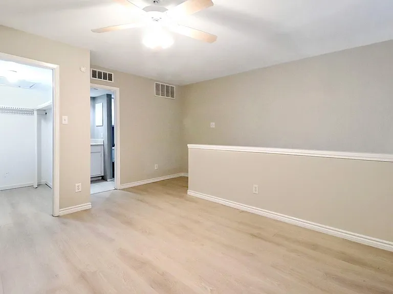 5929 Queensloch Dr #127 — Photo 6