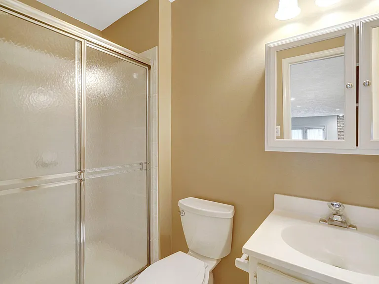 7975 Yancey Dr — Photo 27