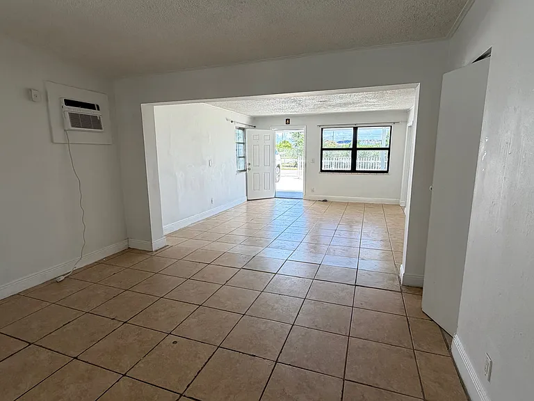 2230 Service Rd #1 — Photo 11