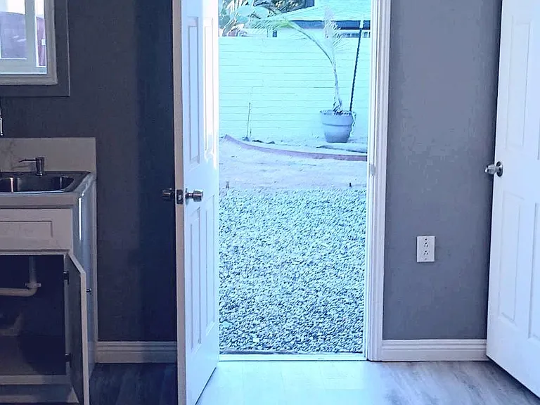 3438 N Mayfield Ave #A — Photo 6
