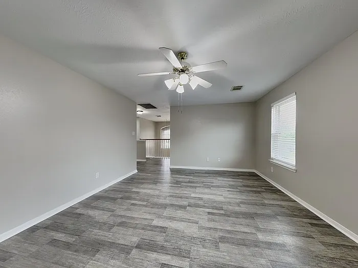 15535 Downford Dr — Photo 32