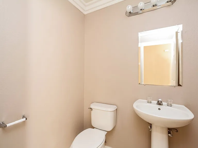 1726 Sabatini Dr — Photo 15
