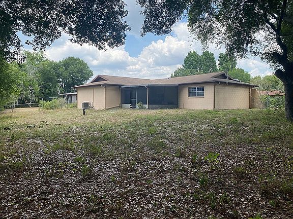 2nd image of 4421 Lurline Cir