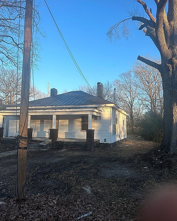 2nd image of 737 Park Ave
