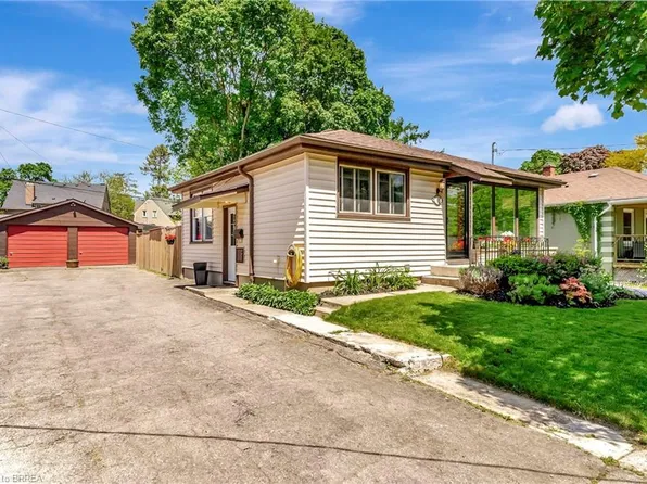 47 Lansdowne Ave, Brantford, ON N3T 4T4