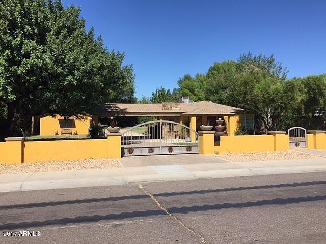 1st image of 2228 W Orangewood Ave