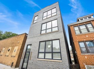 2350 S Leavitt St #2R, Chicago, IL 60608