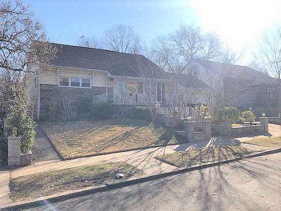 3rd image of 218-21 Hartland Ave