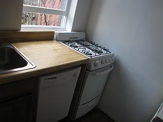Rented by Vivaldi Real Estate