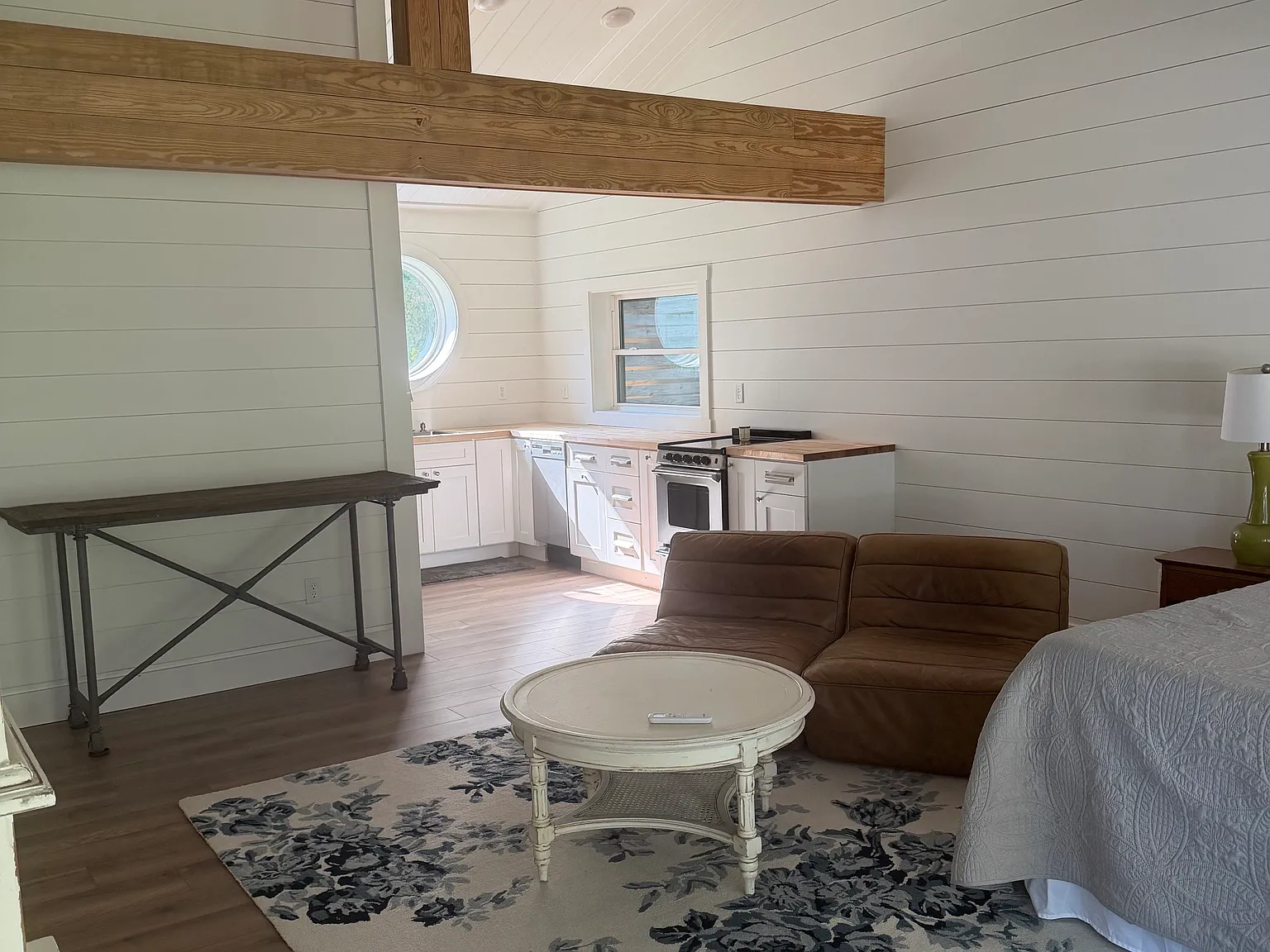 Studio, 500 sqft, $2,200 — Photo 2