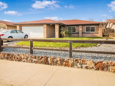 2804 E Magnolia Court, Visalia, CA, 93292
